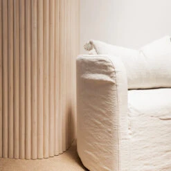 WOODFLEX Flexible Wooden Slat Wall Panel - Oak Veneer - 2700mm X 600mm - Half Round(Woodflex Flexible Half Round Slat Wall Panel Oak Veneer 270cm) -Modern Furniture FeatureWallcloseup 1000