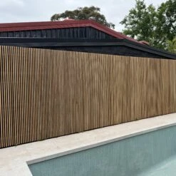 WOODFLEX Outdoor Hard Wood Slat Wall Fence Batten Screen Cladding - 2400mm X 600mm(Woodflex Outdoor Indoor Solid Hard Wood Slat Wall Ceiling Cladding Oak 2700mm X 545mm Copy) -Modern Furniture Fence Lifestyle1 2000